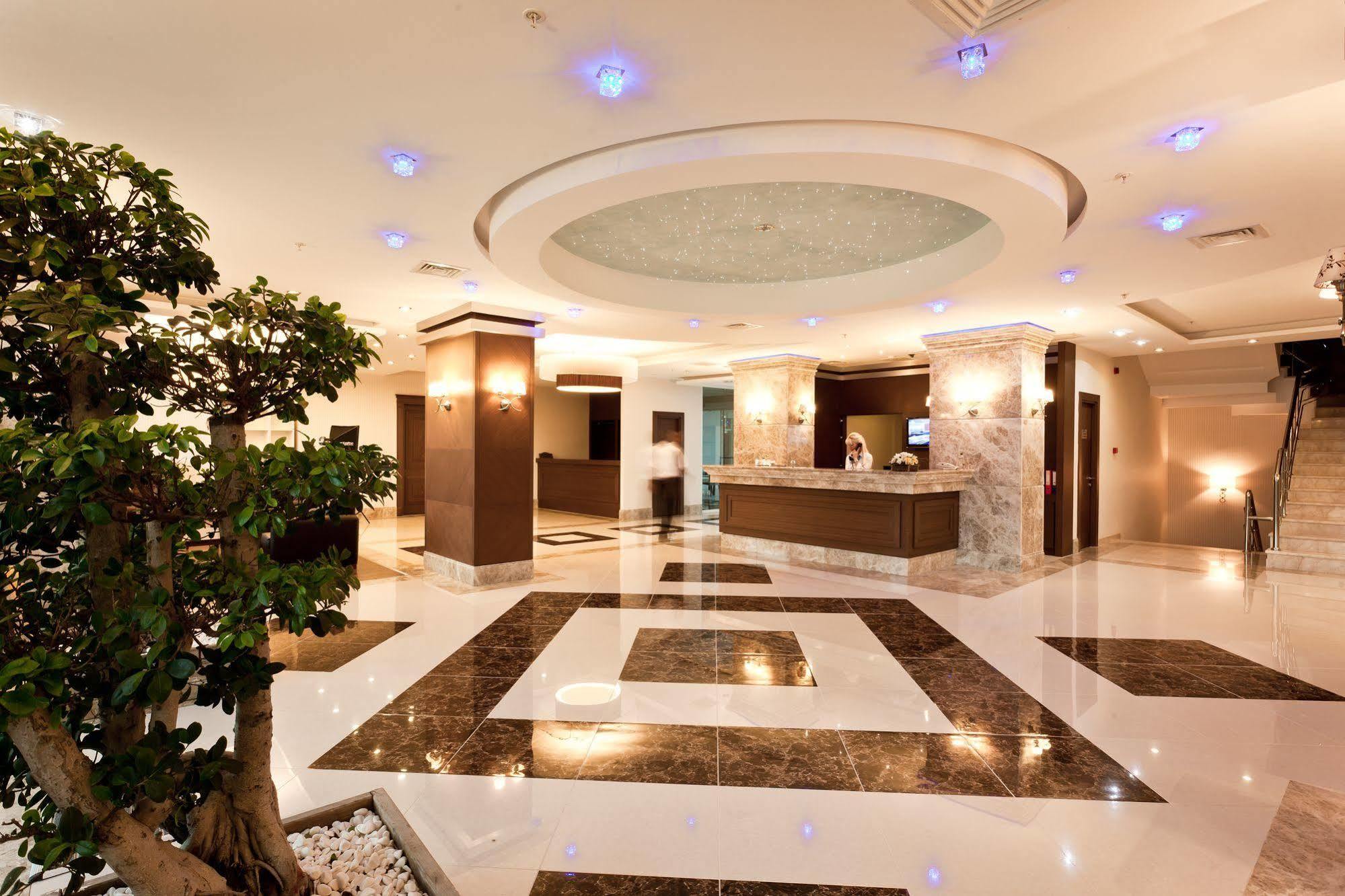 בויוקצ'קמג'ה Mercia Hotels & Resorts מראה חיצוני תמונה